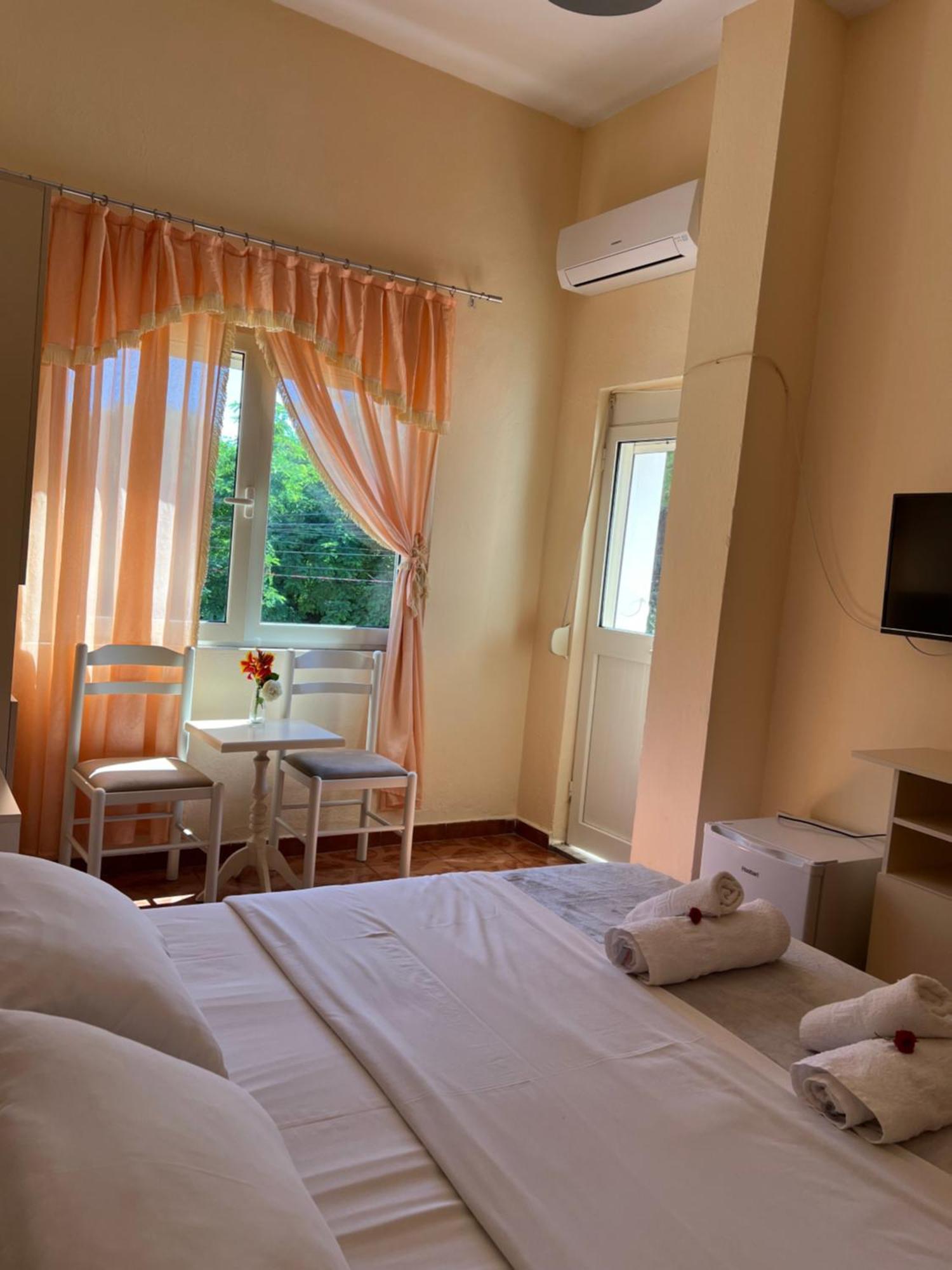 Vila 3 Rooms Durrës Kültér fotó