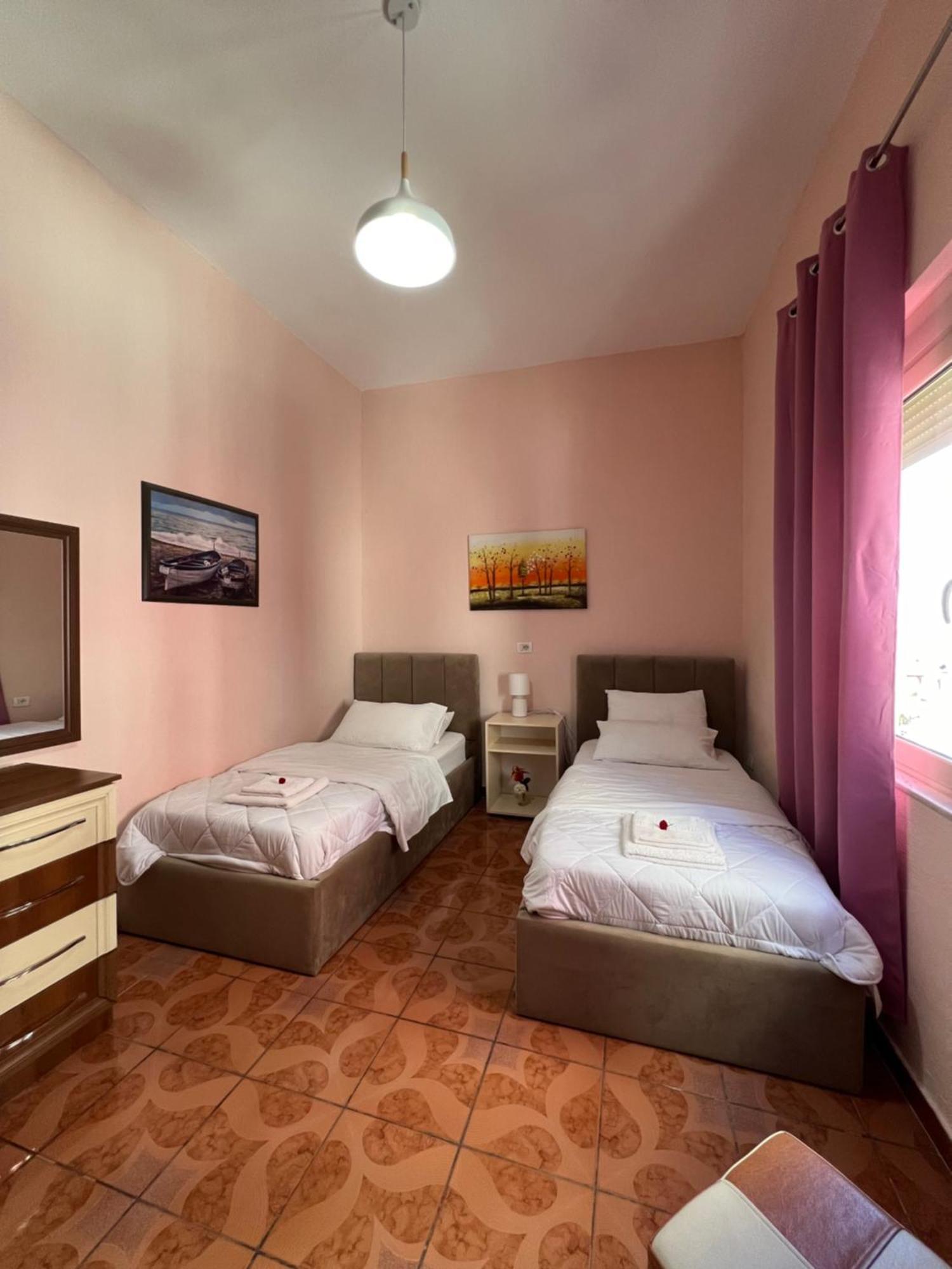 Vila 3 Rooms Durrës Kültér fotó